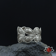 Bracelets / Kada