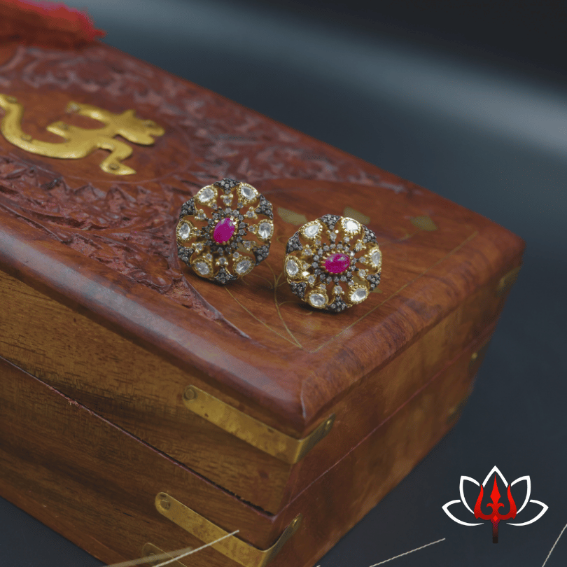 Victorian-Style Silver Studs / earrings