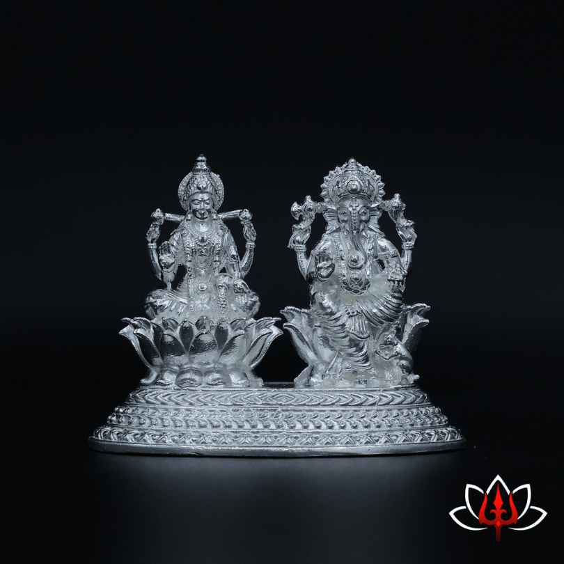 Exquisite Silver Ganesha Idol – The Harbinger of Prosperity & Wisdom