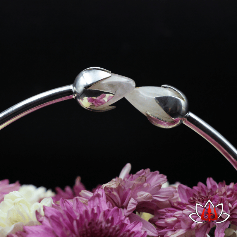 Elegant Silver Flower Basket with Rose Quartz Lotus Handle – A Timeless Masterpiece