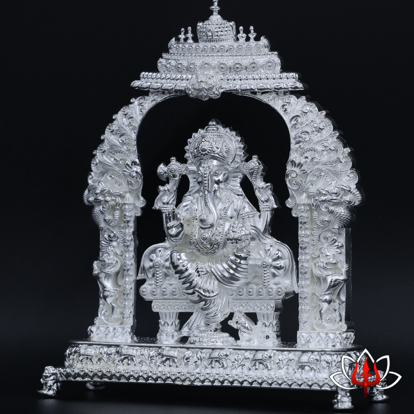 Exquisite Silver Ganesha Idol – The Harbinger of Prosperity & Wisdom