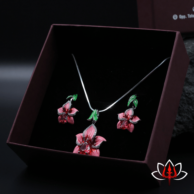 Exquisite Enamel-Painted Pendant Set with Earrings